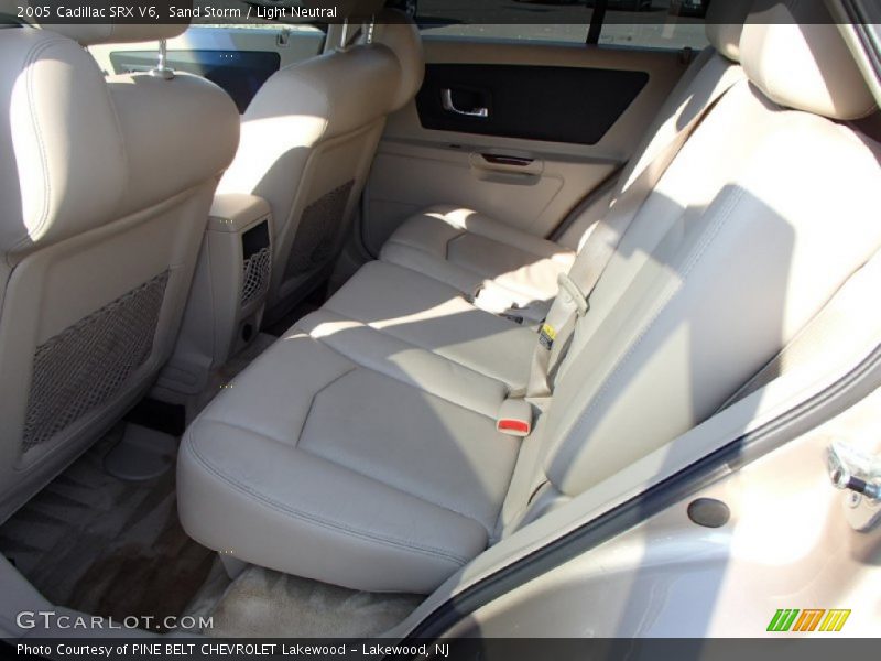 Sand Storm / Light Neutral 2005 Cadillac SRX V6