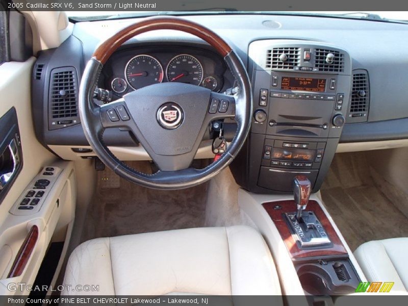 Sand Storm / Light Neutral 2005 Cadillac SRX V6