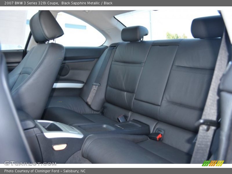 Rear Seat of 2007 3 Series 328i Coupe