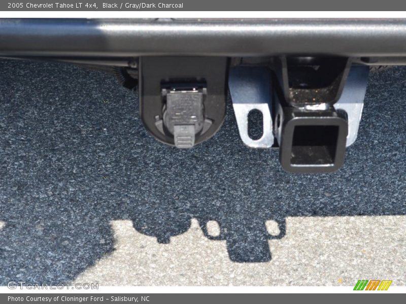Black / Gray/Dark Charcoal 2005 Chevrolet Tahoe LT 4x4