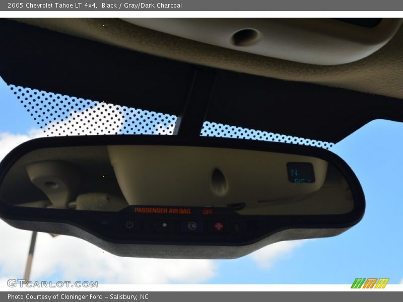 Black / Gray/Dark Charcoal 2005 Chevrolet Tahoe LT 4x4