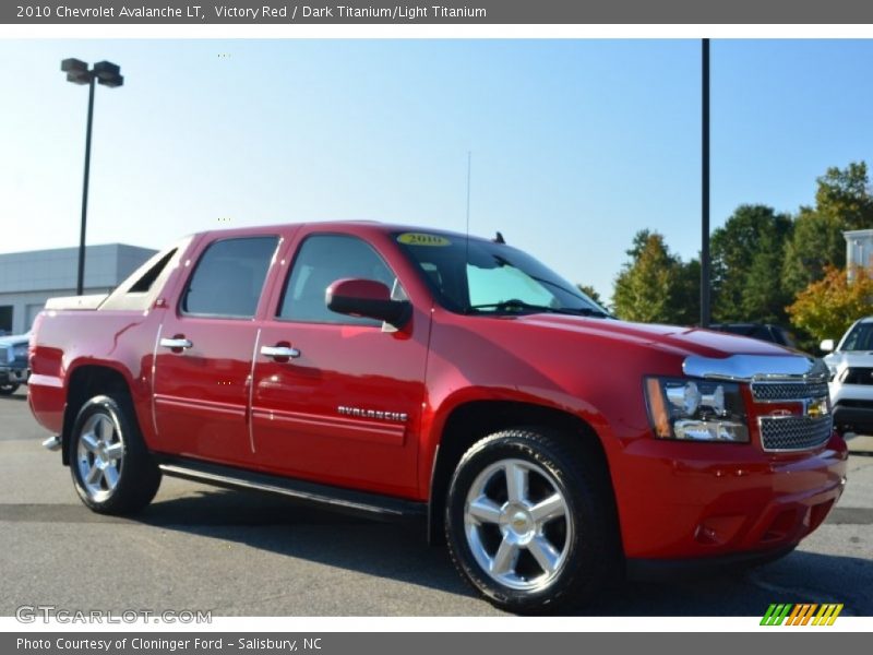 Victory Red / Dark Titanium/Light Titanium 2010 Chevrolet Avalanche LT