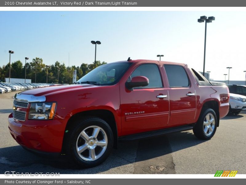 Victory Red / Dark Titanium/Light Titanium 2010 Chevrolet Avalanche LT