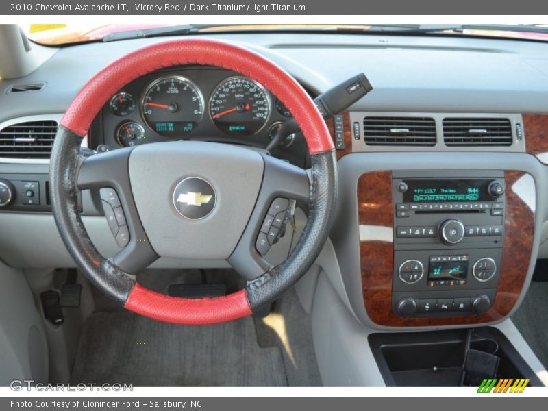 Victory Red / Dark Titanium/Light Titanium 2010 Chevrolet Avalanche LT