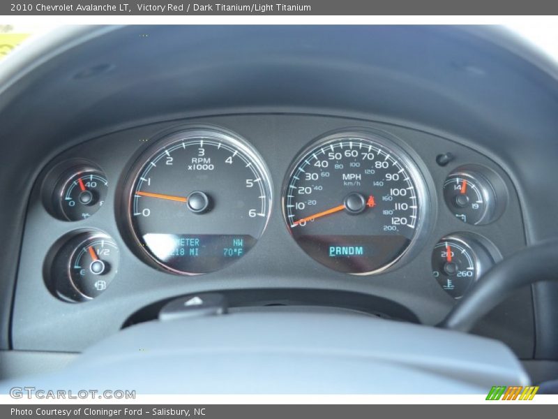 Victory Red / Dark Titanium/Light Titanium 2010 Chevrolet Avalanche LT
