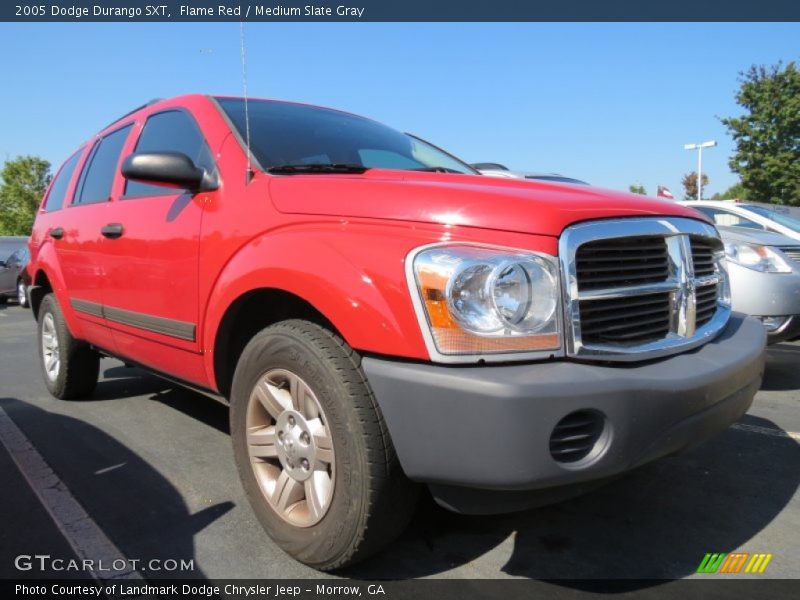 Front 3/4 View of 2005 Durango SXT