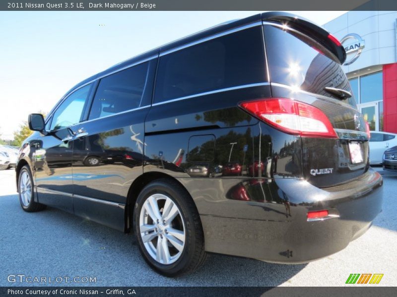 Dark Mahogany / Beige 2011 Nissan Quest 3.5 LE