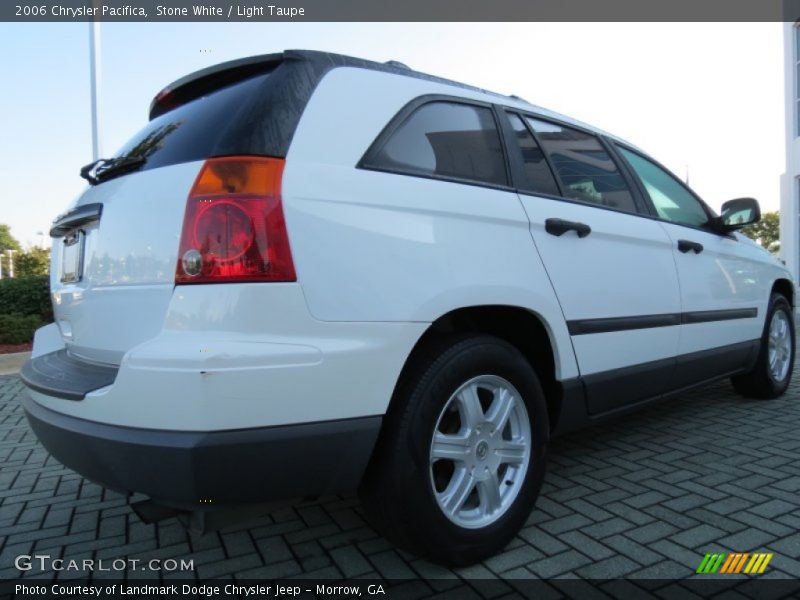 Stone White / Light Taupe 2006 Chrysler Pacifica