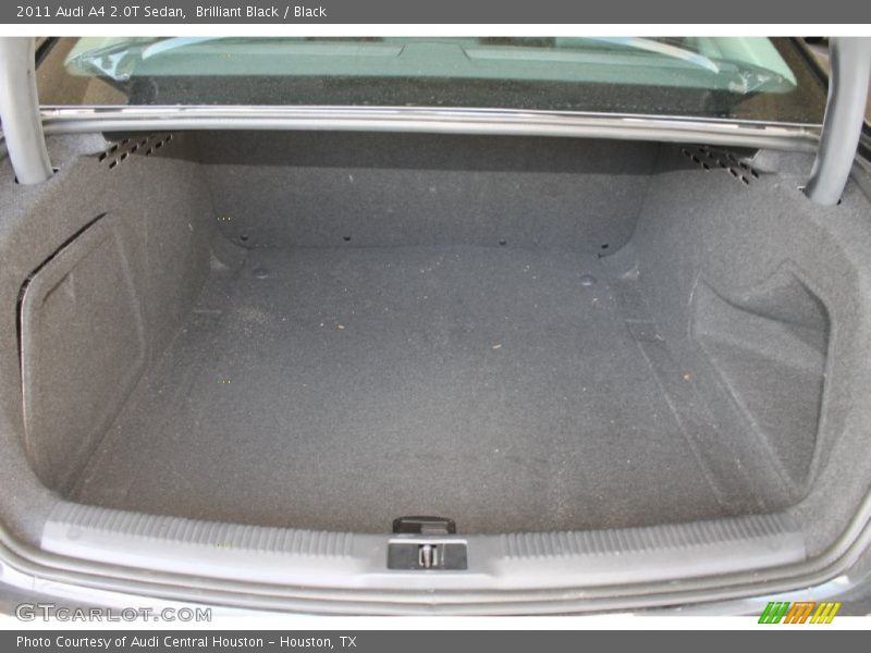 Brilliant Black / Black 2011 Audi A4 2.0T Sedan