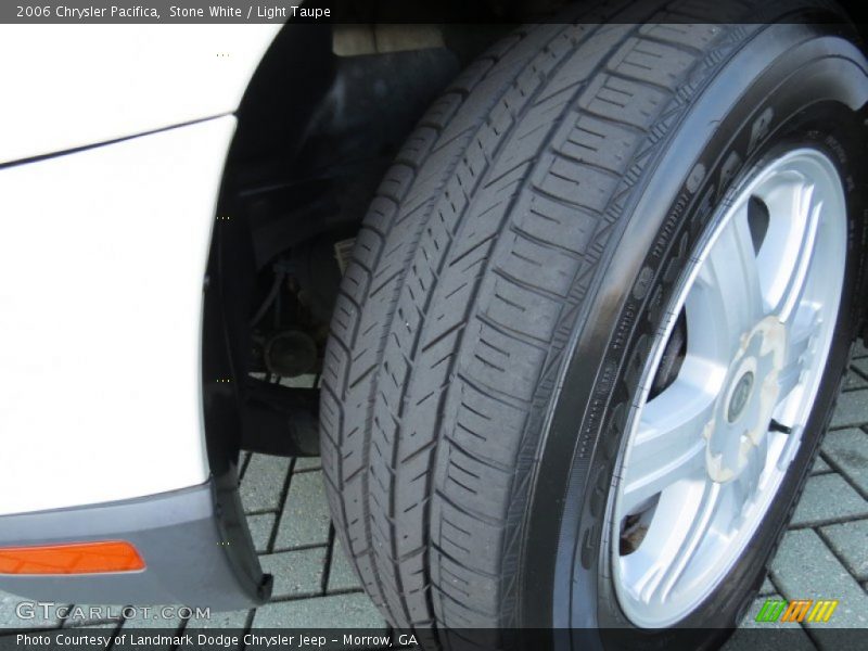 Stone White / Light Taupe 2006 Chrysler Pacifica