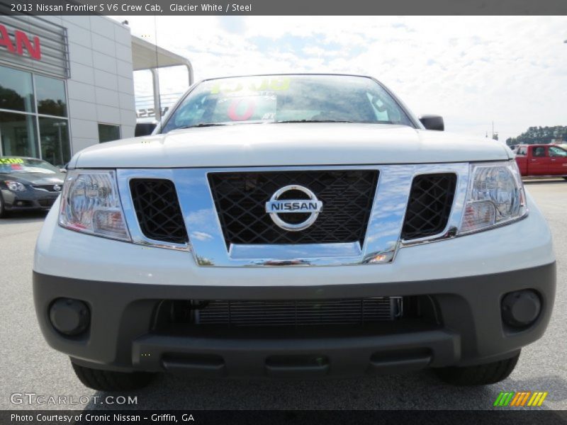 Glacier White / Steel 2013 Nissan Frontier S V6 Crew Cab
