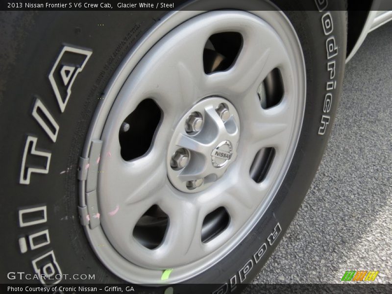Glacier White / Steel 2013 Nissan Frontier S V6 Crew Cab