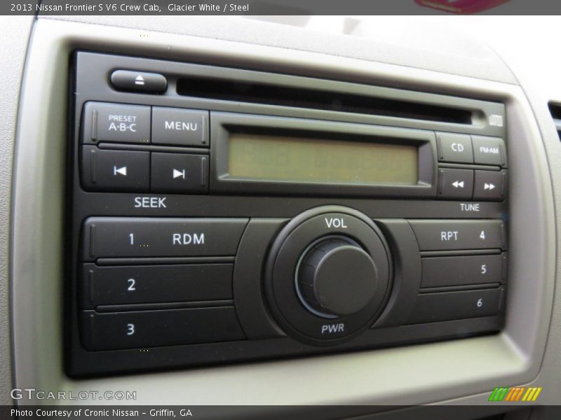 Glacier White / Steel 2013 Nissan Frontier S V6 Crew Cab