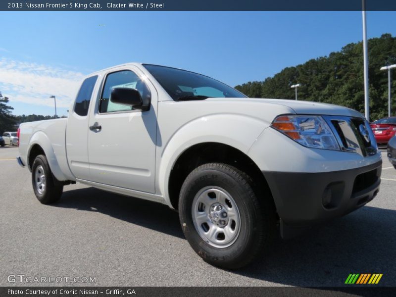 Front 3/4 View of 2013 Frontier S King Cab