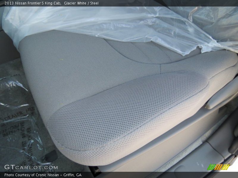 Glacier White / Steel 2013 Nissan Frontier S King Cab