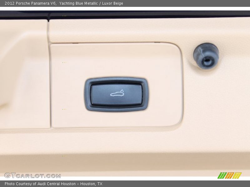 Yachting Blue Metallic / Luxor Beige 2012 Porsche Panamera V6