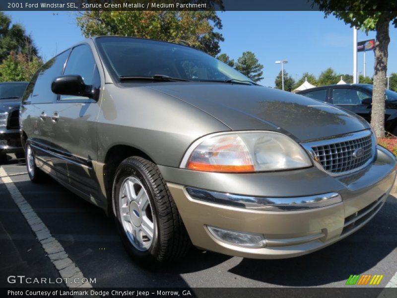 Front 3/4 View of 2001 Windstar SEL