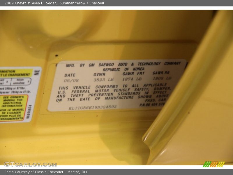 Summer Yellow / Charcoal 2009 Chevrolet Aveo LT Sedan