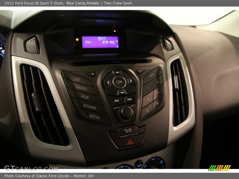 Blue Candy Metallic / Two-Tone Sport 2012 Ford Focus SE Sport 5-Door