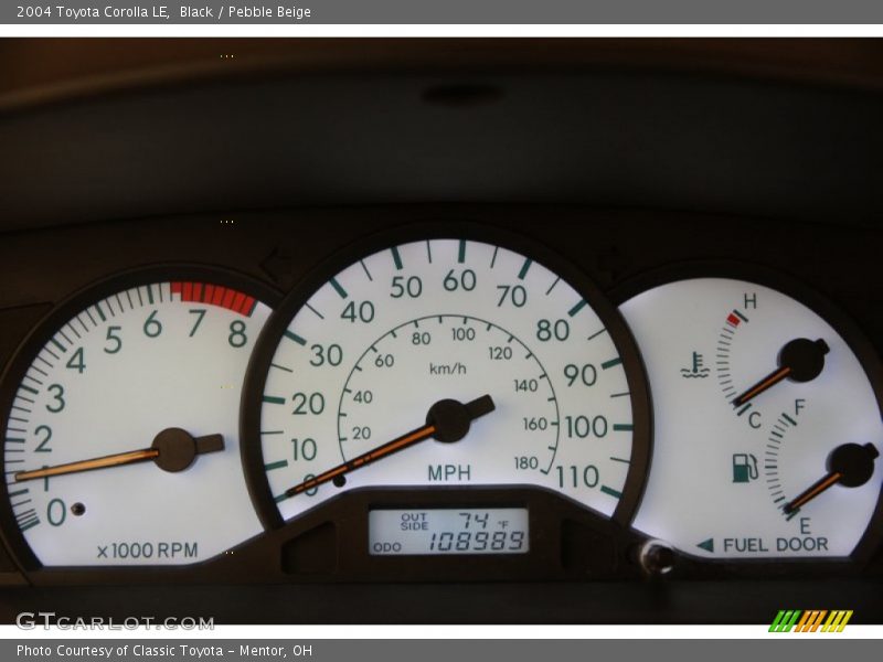 Black / Pebble Beige 2004 Toyota Corolla LE