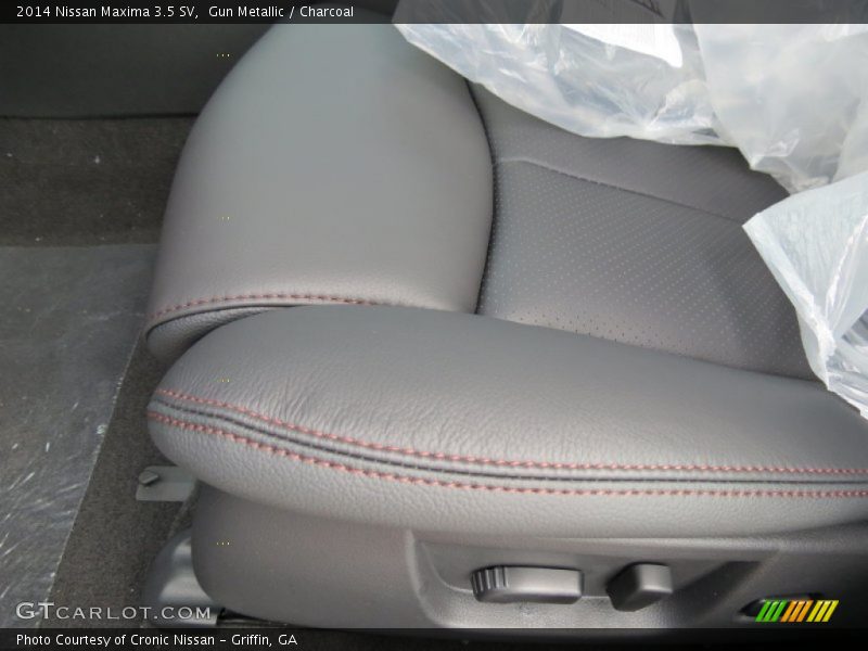 Front Seat of 2014 Maxima 3.5 SV