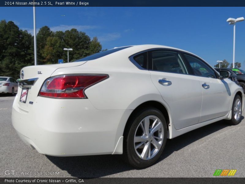 Pearl White / Beige 2014 Nissan Altima 2.5 SL