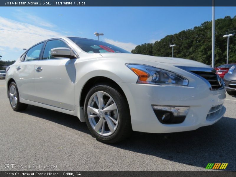 Pearl White / Beige 2014 Nissan Altima 2.5 SL