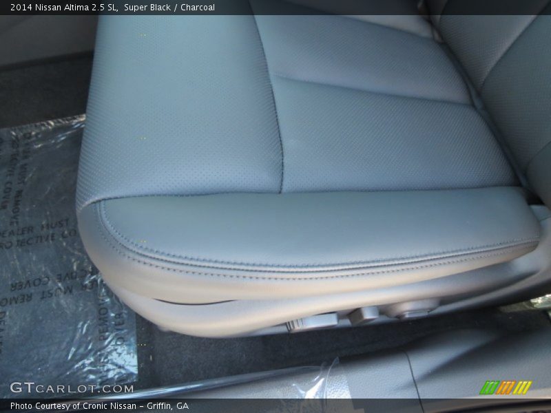 Super Black / Charcoal 2014 Nissan Altima 2.5 SL