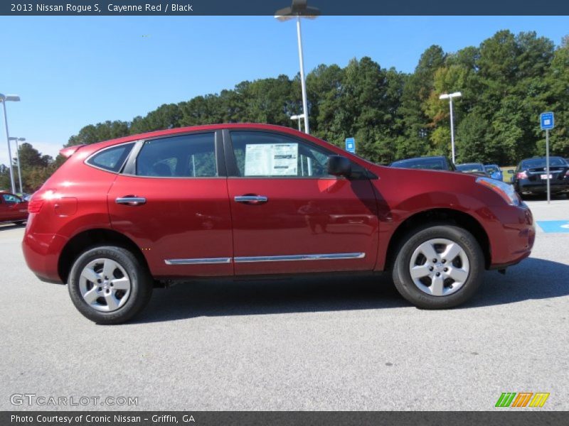 Cayenne Red / Black 2013 Nissan Rogue S