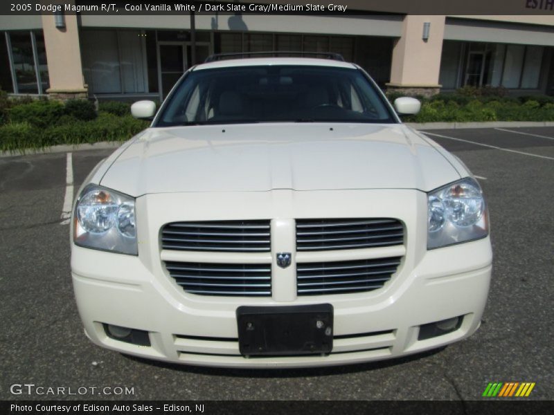 Cool Vanilla White / Dark Slate Gray/Medium Slate Gray 2005 Dodge Magnum R/T