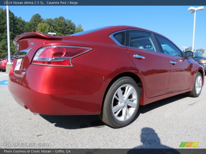 Cayenne Red / Beige 2014 Nissan Altima 2.5 SL