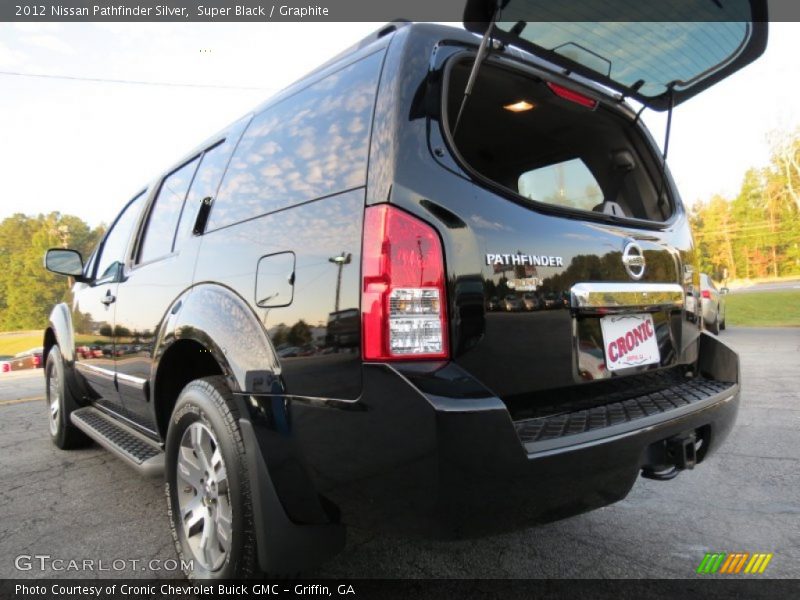 Super Black / Graphite 2012 Nissan Pathfinder Silver
