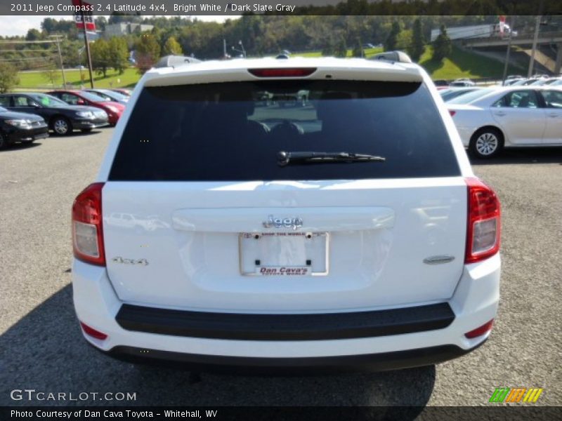 Bright White / Dark Slate Gray 2011 Jeep Compass 2.4 Latitude 4x4