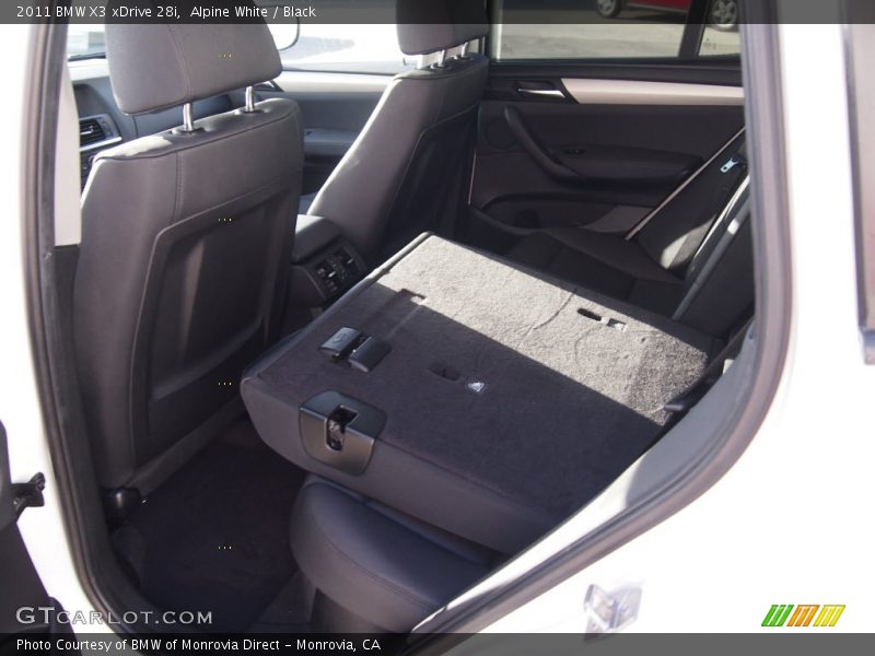 Alpine White / Black 2011 BMW X3 xDrive 28i