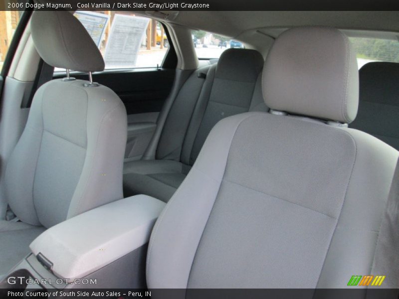 Cool Vanilla / Dark Slate Gray/Light Graystone 2006 Dodge Magnum