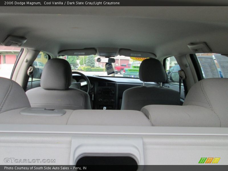 Cool Vanilla / Dark Slate Gray/Light Graystone 2006 Dodge Magnum