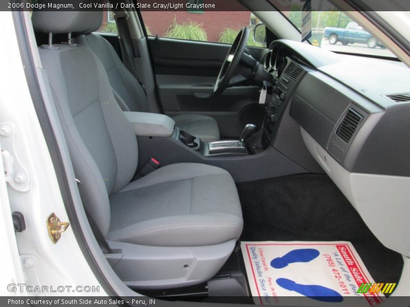 Cool Vanilla / Dark Slate Gray/Light Graystone 2006 Dodge Magnum