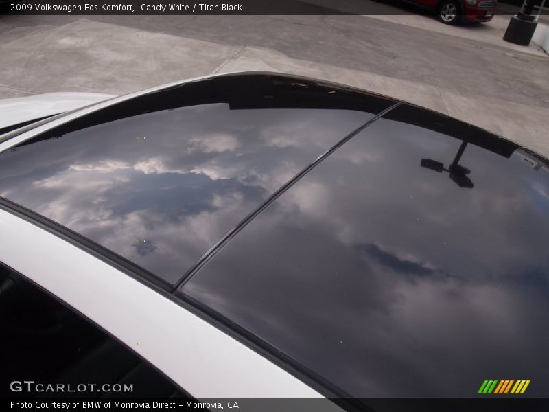 Candy White / Titan Black 2009 Volkswagen Eos Komfort