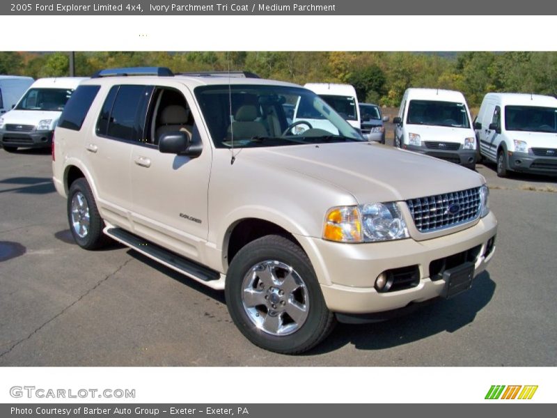 Front 3/4 View of 2005 Explorer Limited 4x4