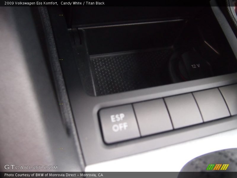 Candy White / Titan Black 2009 Volkswagen Eos Komfort