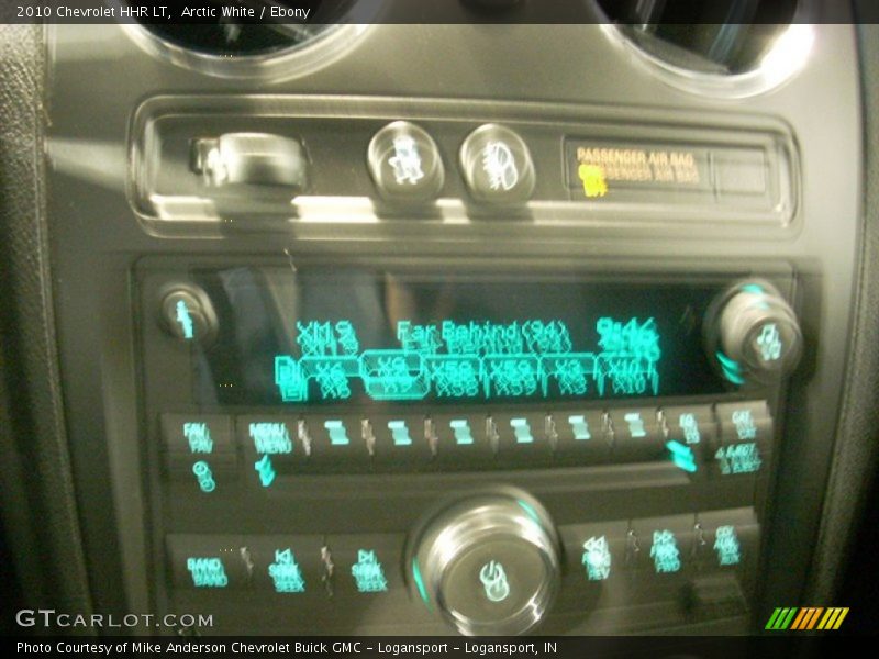 Arctic White / Ebony 2010 Chevrolet HHR LT