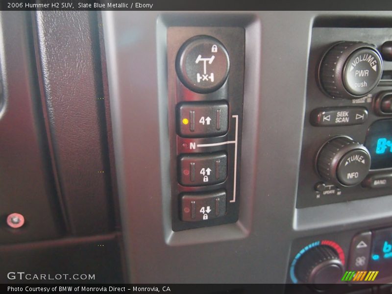 Controls of 2006 H2 SUV