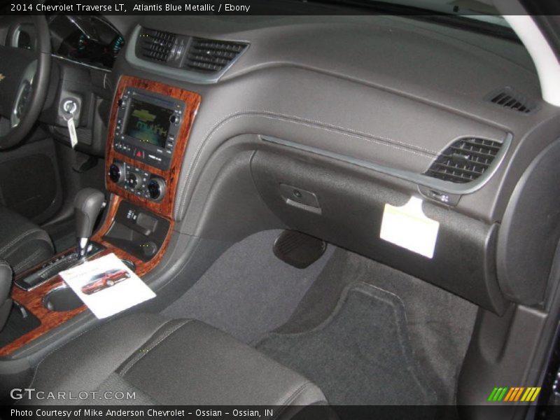 Atlantis Blue Metallic / Ebony 2014 Chevrolet Traverse LT