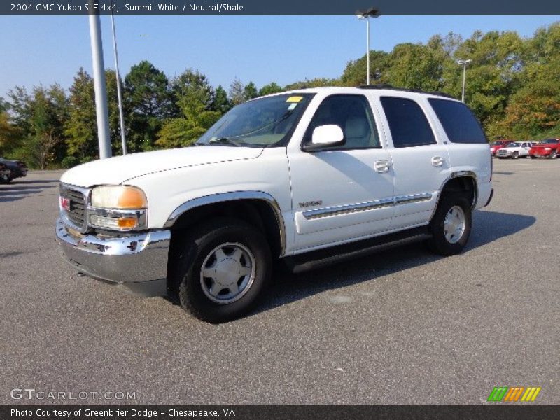 Summit White / Neutral/Shale 2004 GMC Yukon SLE 4x4