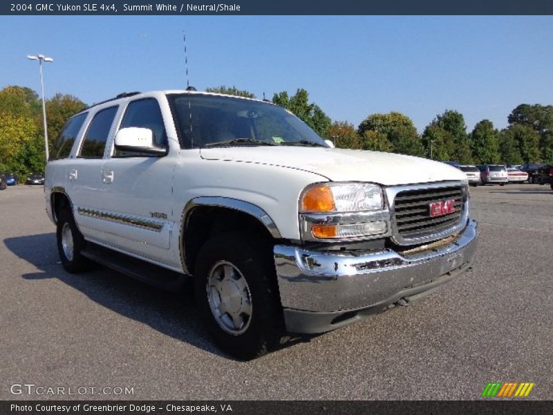 Summit White / Neutral/Shale 2004 GMC Yukon SLE 4x4
