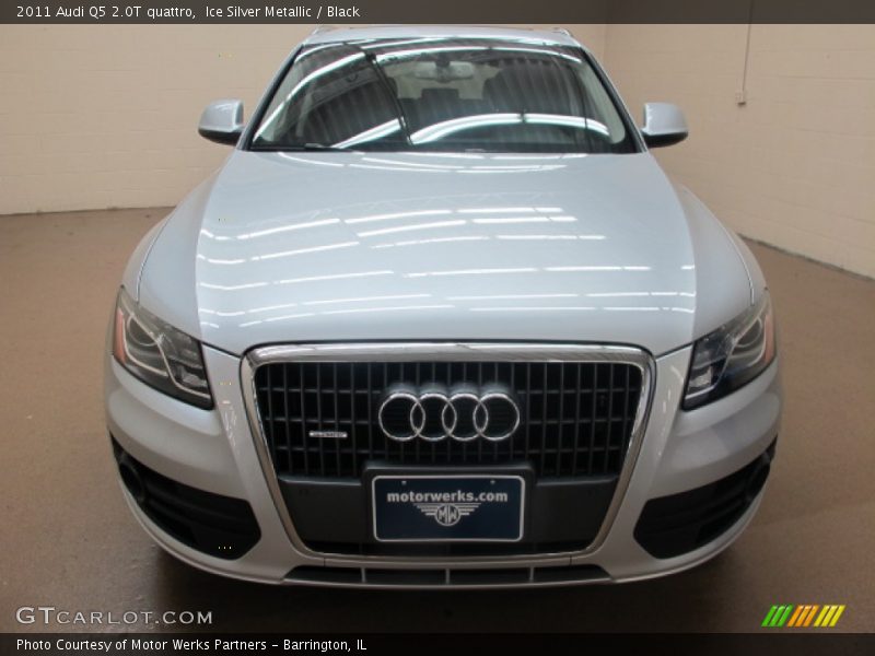 Ice Silver Metallic / Black 2011 Audi Q5 2.0T quattro