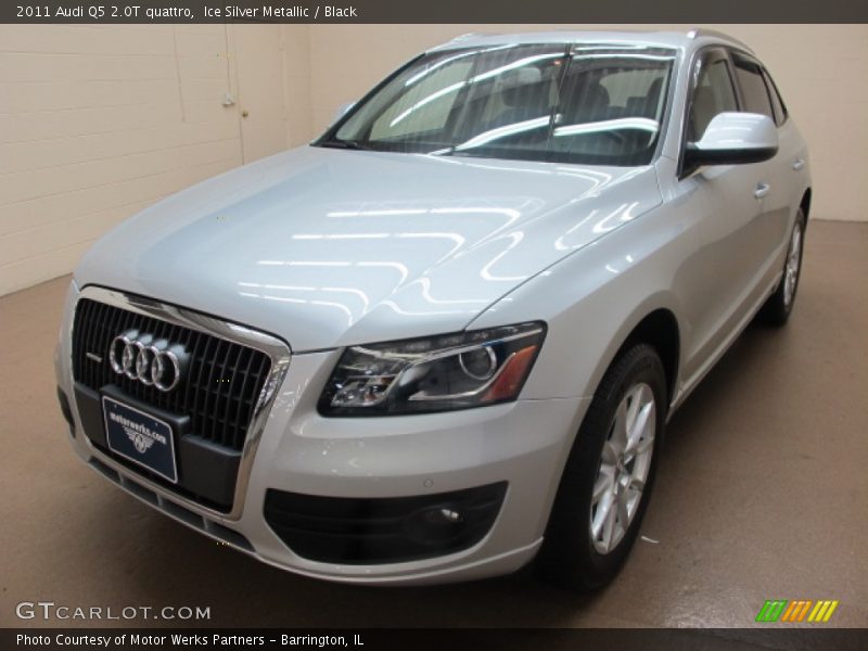 Ice Silver Metallic / Black 2011 Audi Q5 2.0T quattro