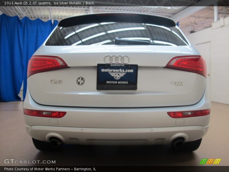 Ice Silver Metallic / Black 2011 Audi Q5 2.0T quattro