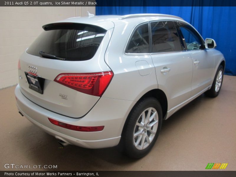 Ice Silver Metallic / Black 2011 Audi Q5 2.0T quattro
