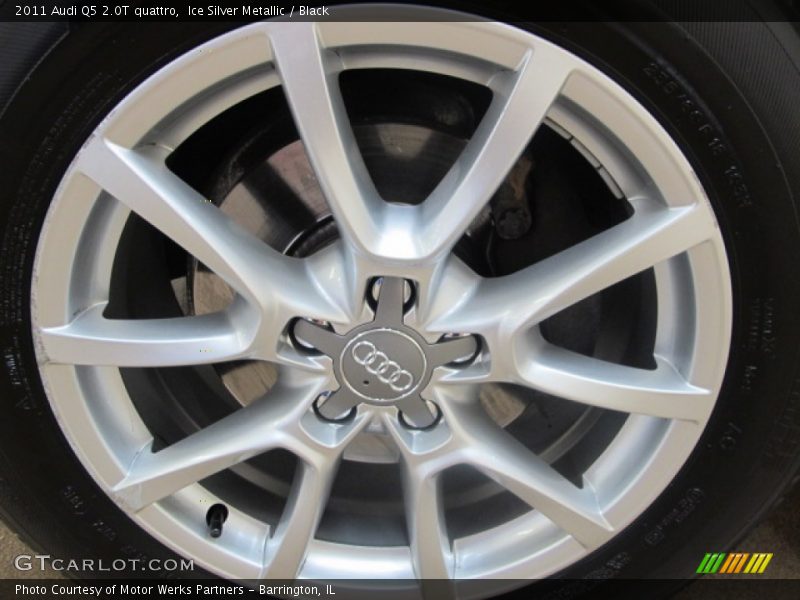 Ice Silver Metallic / Black 2011 Audi Q5 2.0T quattro